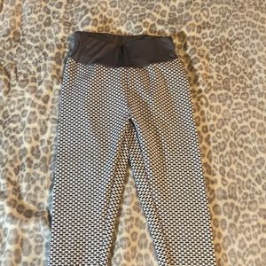 Ruched back athletic leggings